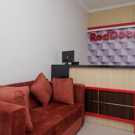 Reddoorz Near Kawasan Bandara Ahmad Yani Semarang 2酒店 外观 照片