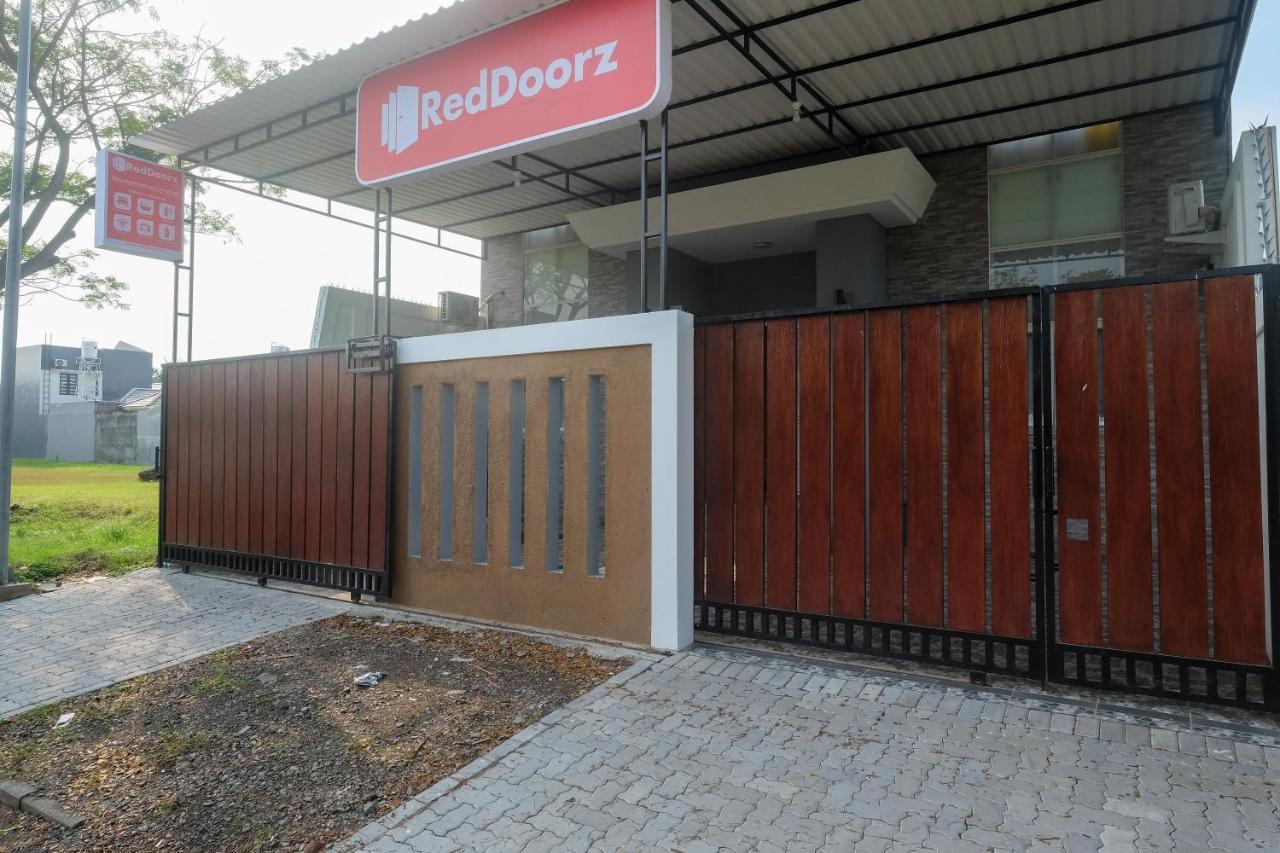 Reddoorz Near Kawasan Bandara Ahmad Yani Semarang 2酒店 外观 照片